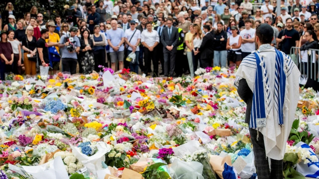 El presunto autor del tiroteo de Sídney es acusado de 15 asesinatos