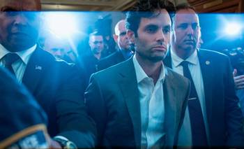 Final explicado de “You”, temporada 5 de la serie de Netflix | Netflix