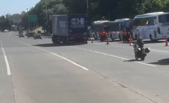 El Gobierno hace retenes en los accesos a la Ciudad en la previa a la marcha de la CGT | En vivo