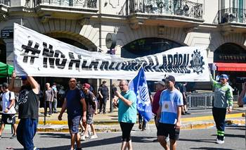 Por decreto, Milei avanza con una reforma laboral paralela | Reforma laboral 