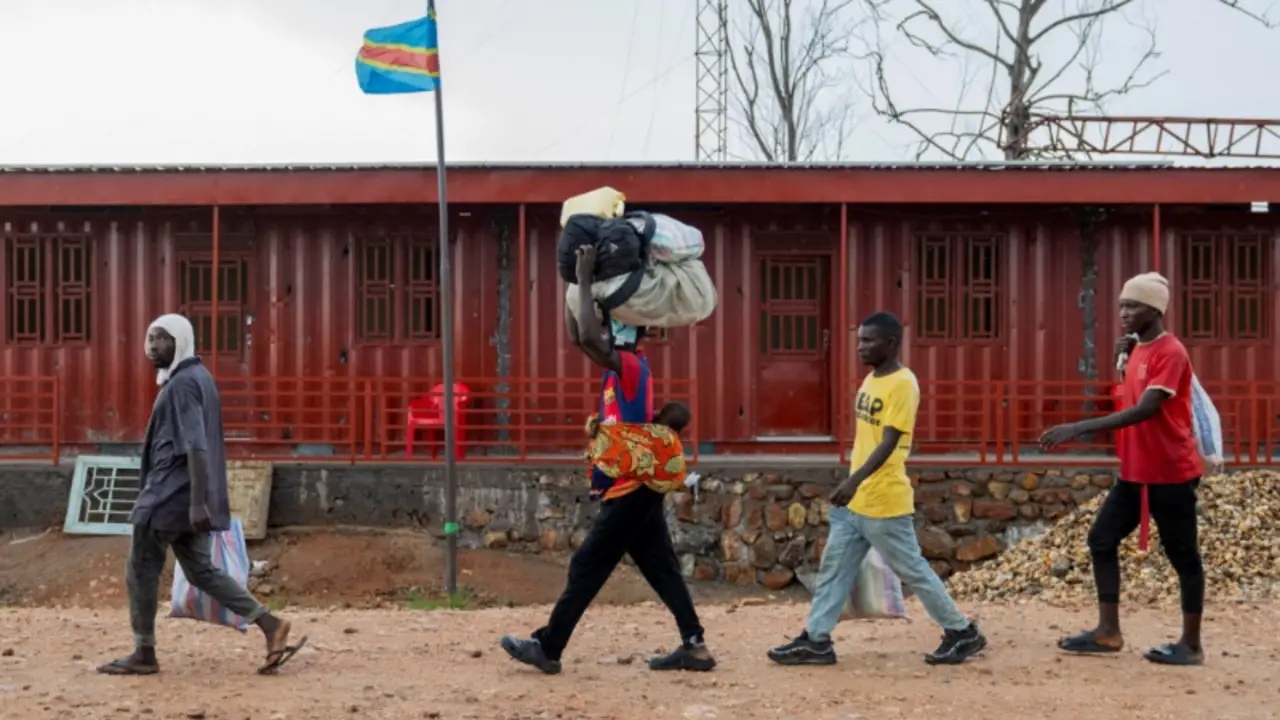 Burundi "desbordado" por huida de decenas de miles de personas de la violencia en el este del Congo