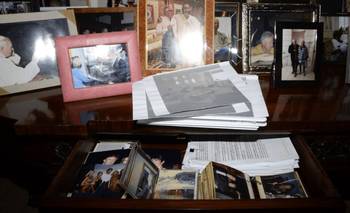 Caso Epstein: denuncian que eliminaron foto de Trump que guardaba el delincuente sexual | Jeffrey epstein