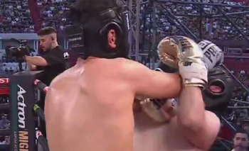 Destrozaron a Mariano Pérez, el influencer de Milei, en el Párense de Manos | Boxeo