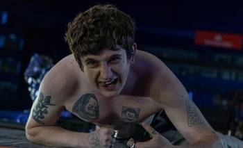 Dillom debutó en Vélez y reafirmó su lugar como voz de una generación  | Música