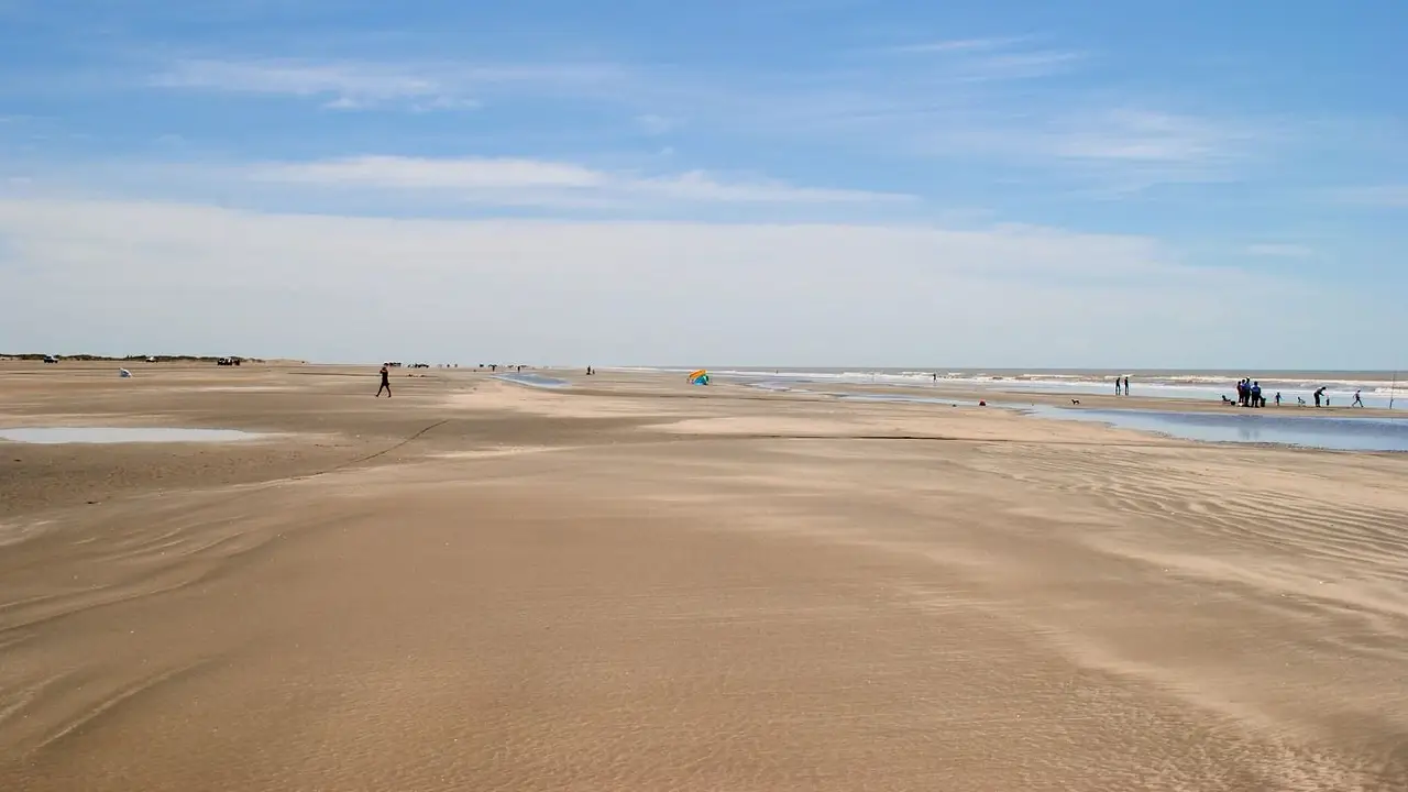 El pueblo de la Costa Atlántica donde viven menos de 10 personas y tiene kilómetros de playa virgen