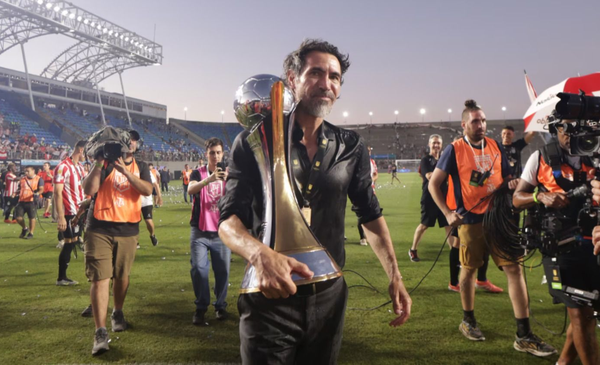 ¿Eduardo Domínguez va a Boca o se queda en Estudiantes? Todo lo que se sabe