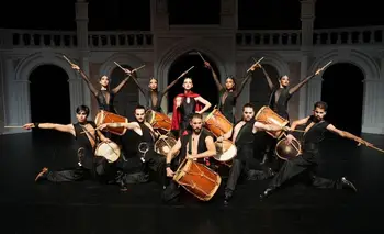 Tienen su propio espectáculo de folklore y brillan en un parque de diversiones de Taiwán | Folklore