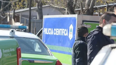Macabro: encontró un cráneo y otros huesos cuando cortaba el pasto en su casa Macabro: encontró un cráneo y otros huesos cuando cortaba el pasto en su casa