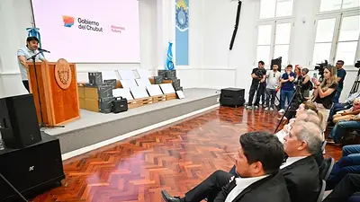 Chubut despliega 120 antenas satelitales para cerrar la brecha digital en escuelas rurales Chubut despliega 120 antenas satelitales para cerrar la brecha digital en escuelas rurales