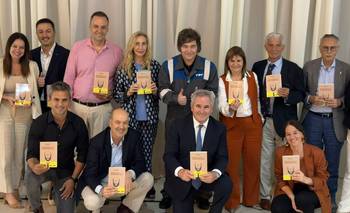 Milei le bajó línea al Gabinete y cerró el año con un polémico regalo  | Cumbre en olivos