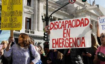Milei eliminó la compensación por pasajes gratuitos a personas con discapacidad | Otro recorte a los más vulnerables 