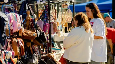De la mano de emprendedores, Formosa desarrolló el Mercado Comunitario de Navidad para el impulso económico De la mano de emprendedores, Formosa desarrolló el Mercado Comunitario de Navidad para el impulso económico