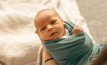 Uno de los artistas latinos más famosos del mundo anuncia el nacimiento de su hijo | Música