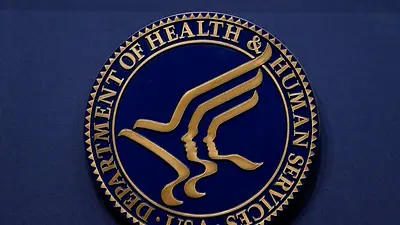 Estados demócratas demandan para frenar los recortes a la atención de género infantil en EEUU Estados demócratas demandan para frenar los recortes a la atención de género infantil en EEUU