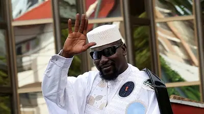 El líder golpista Doumbouya lidera los sondeos de cara a las elecciones presidenciales de Guinea El líder golpista Doumbouya lidera los sondeos de cara a las elecciones presidenciales de Guinea