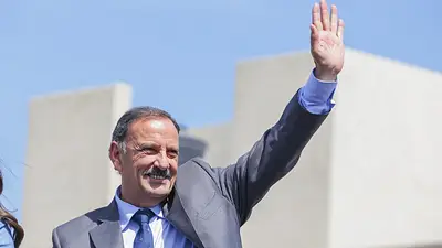 Revés para Milei: la Justicia Federal desestimó la denuncia contra el gobernador Ricardo Quintela Revés para Milei: la Justicia Federal desestimó la denuncia contra el gobernador Ricardo Quintela