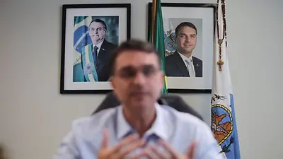 Bolsonaro respalda campaña presidencial de su hijo antes de someterse a más cirugías Bolsonaro respalda campaña presidencial de su hijo antes de someterse a más cirugías