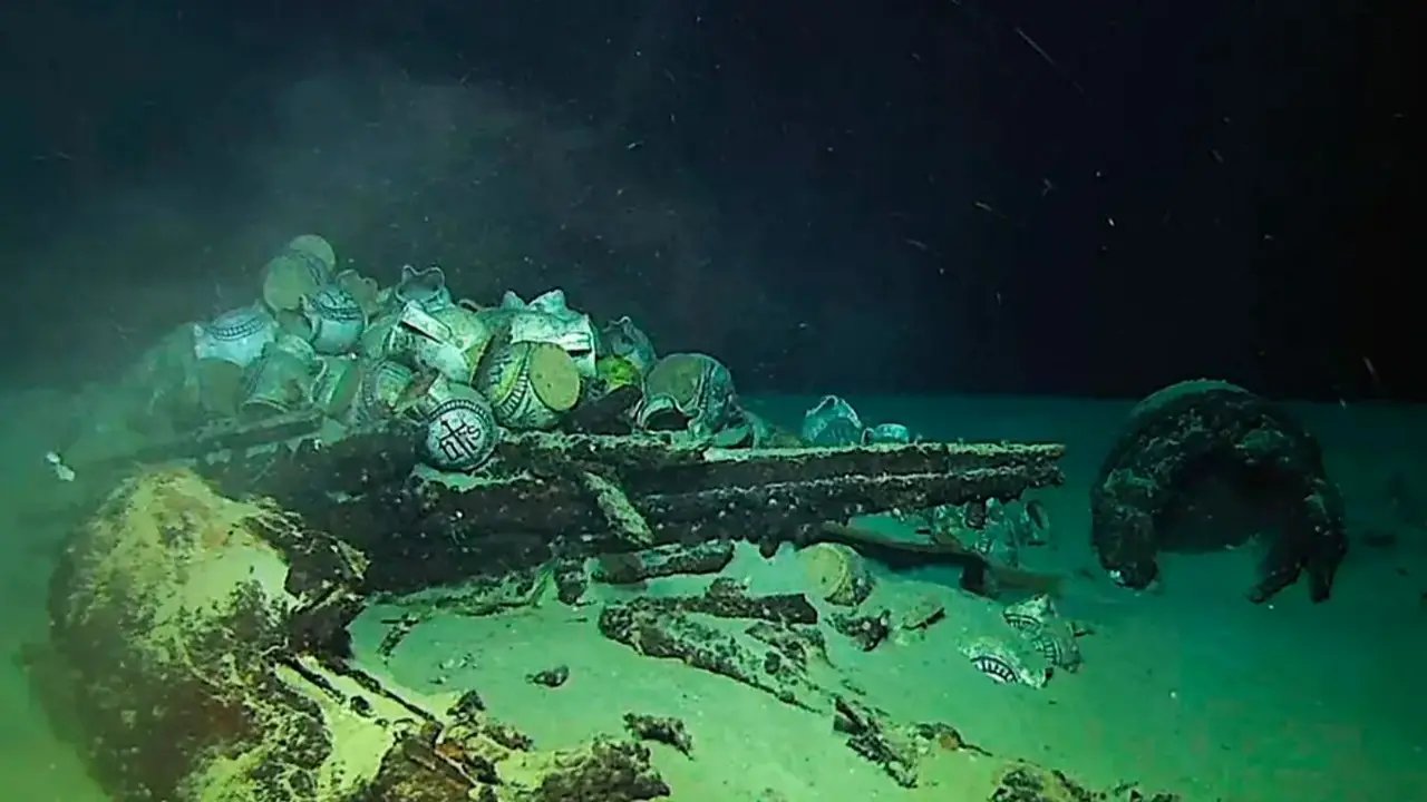El histórico hallazgo a más de 2570 de profundidad en aguas francesas: data del siglo XVI y rompe todos los récords