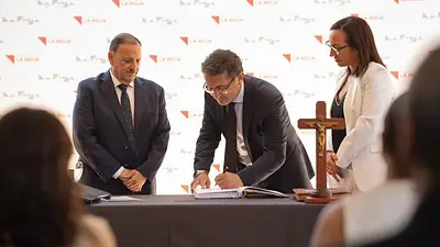 "Lealtad, compromiso y responsabilidad": Ricardo Herrera juró como secretario General de la Gobernación de La Rioja "Lealtad, compromiso y responsabilidad": Ricardo Herrera juró como secretario General de la Gobernación de La Rioja