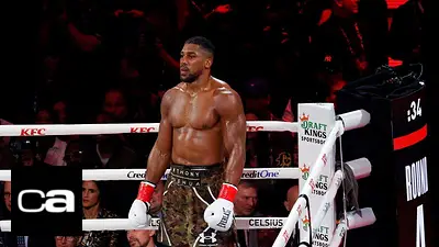 Boxeador británico Joshua, herido en un accidente que dejó muertos en Nigeria Boxeador británico Joshua, herido en un accidente que dejó muertos en Nigeria
