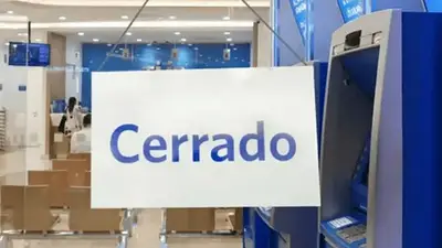 bancos cerrados. bancos cerrados.