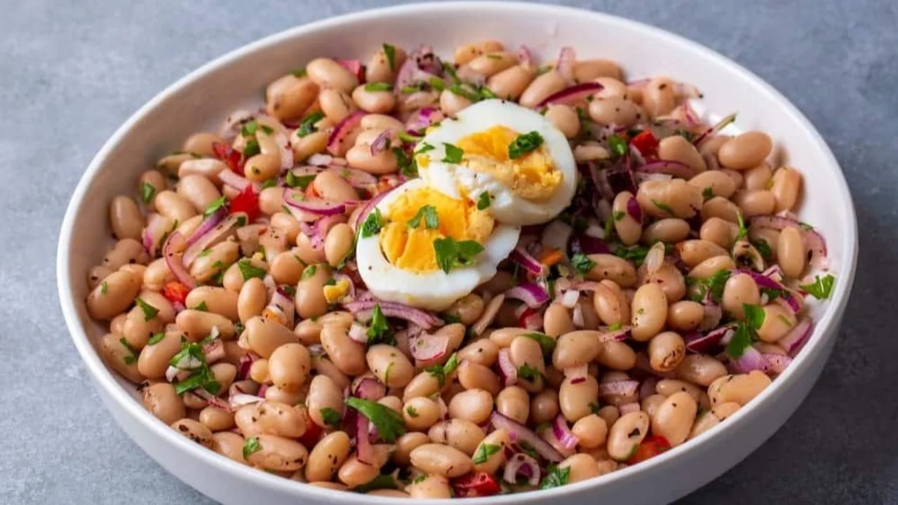 Ensalada de porotos blancos.