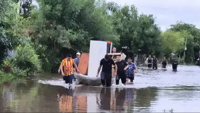 Actualmente, 330 personas reciben asistencia en una red de doce refugios que incluye escuelas y capillas. (Foto: FM89.3). Actualmente, 330 personas reciben asistencia en una red de doce refugios que incluye escuelas y capillas. (Foto: FM89.3).