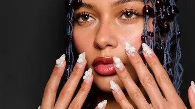 De qué color pintarse las uñas en Año Nuevo según lo que quieras atraer en 2026. De qué color pintarse las uñas en Año Nuevo según lo que quieras atraer en 2026.