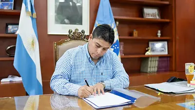 Organizaciones y vecinos cargaron contra Vidal por no cumplir con la ley de Pirotecnia Cero: "Letra muerta" Organizaciones y vecinos cargaron contra Vidal por no cumplir con la ley de Pirotecnia Cero: "Letra muerta"
