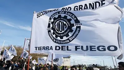 Vence el acuerdo entre la UOM y las electrónicas de Tierra del Fuego: 1.000 puestos de trabajo en riesgo Vence el acuerdo entre la UOM y las electrónicas de Tierra del Fuego: 1.000 puestos de trabajo en riesgo